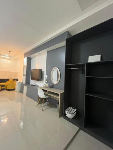 Μια τηλεόραση ή/και κέντρο ψυχαγωγίας στο Shiri Hotel