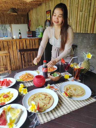 ヴィラの敷地内または近くでの食事または食べ物