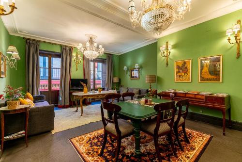 CH7 Plaza San Francisco con Terraza compartida