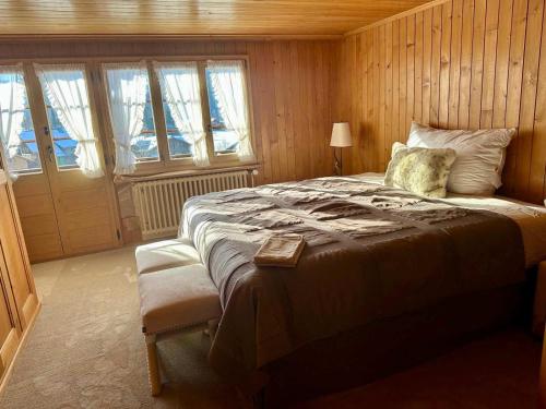 Swiss Peaks Haven with Unparalleled Views
