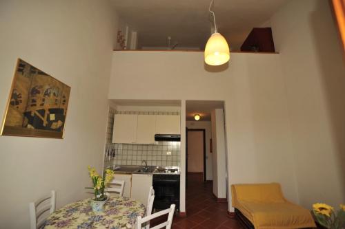 Η κουζίνα ή μικρή κουζίνα στο Residence La Bricola 237