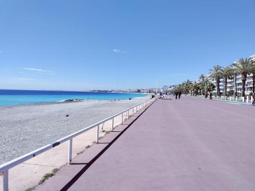 Photo de la galerie de l'établissement Superbe appartement - près dee plages, à Nice