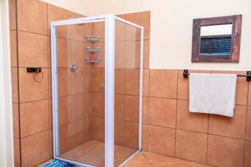 Un baño de Seaview Executive Guest House
