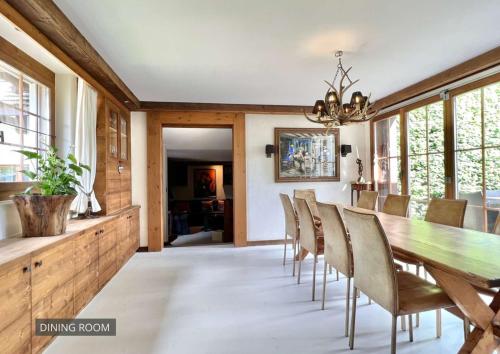 7-bedroom Chalet Private Pool and Stunning Views