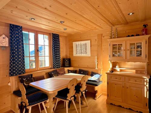 Istumisnurk majutusasutuses Ski-In Chalet in top location