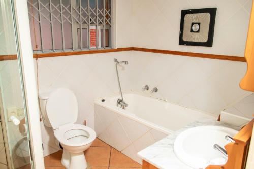 Un baño de Seaview Executive Guest House