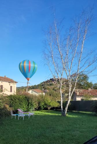 La jolie Vue et La Maison de la Tour- Cordes-sur-Ciel