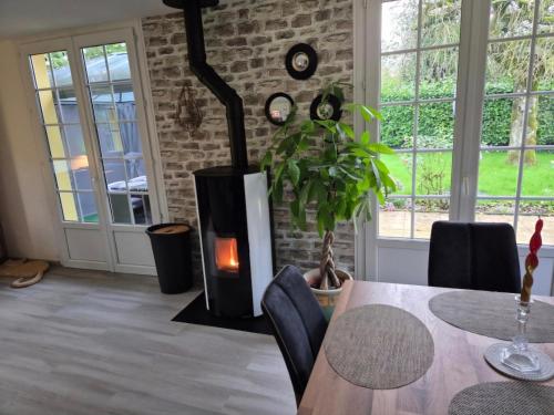 Photo de la galerie de l'établissement Gîte les jardinette 4 personnes, à Futeau