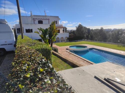 Bazén v ubytování Appartement Armacao de Pera, Algarve nebo v jeho okolí