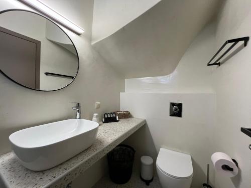 Athanasia's Loft