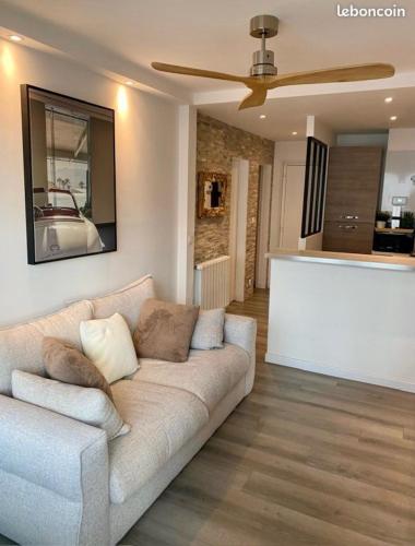 T2 neuf avec loggia 5 min du port de Sanary