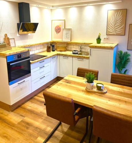 Una cocina o zona de cocina en Auszeit Norddeich I 5 Minuten zu Fuß zum Meer