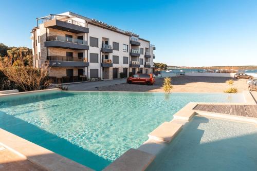 Apartman Danica s bazenom
