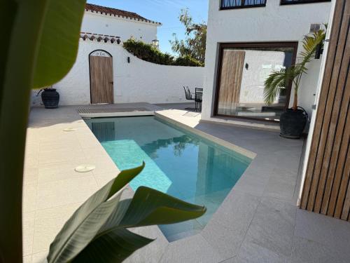 Luxury house with private heated pool in Nerja!