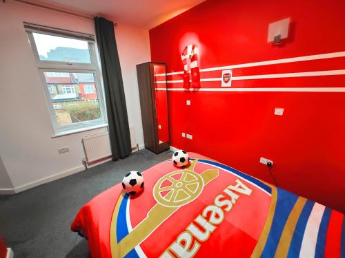 Bright and Spacious 2-Bedroom Flat Near Emirates Stadium photo 13