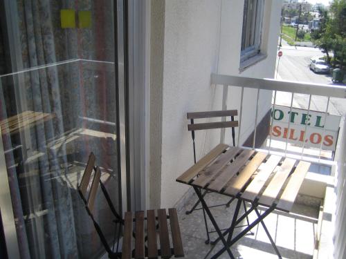 Un balcón o terraza en Onisillos Hotel