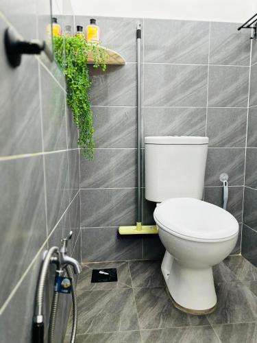Ένα μπάνιο στο Aila Homestay TTHI