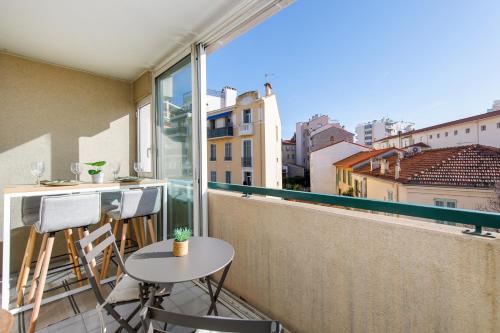 Upstays Petit Juas 44m Apartment
