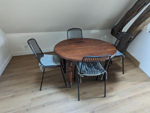 Photo de la galerie de l'établissement cozy apartment Troyes center, à Troyes