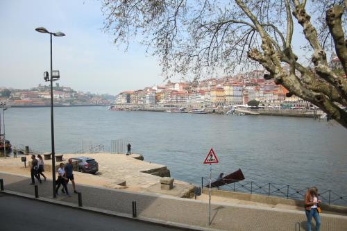 Estúdio com vistas rio Douro