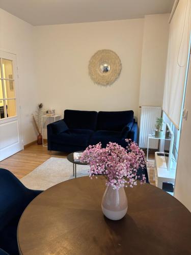 APPARTEMENT CENTRE VILLE AVEC TERRASSE ET PARKING SECURISE