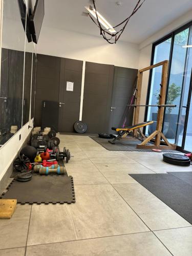 a room with a gym with toys on the floor at Moderno departamento en excelente ubicación in Santiago