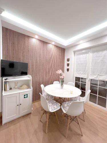 Old Village, 2 bedrooms, 5 ppl, Beach, Golf, Padel