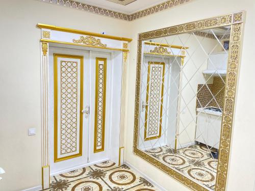 FAXRIDDIN OLD TOWN Hotel tesisinde bir banyo