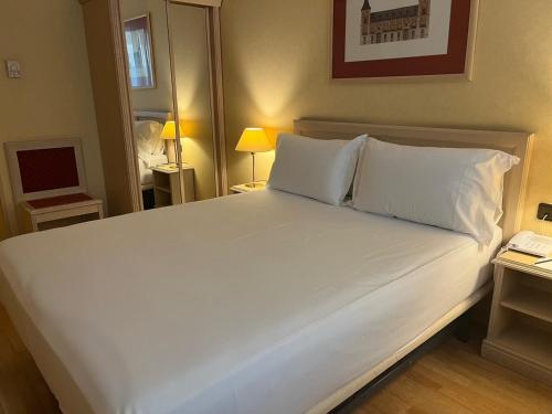 BYPILLOW Castellana photo 27