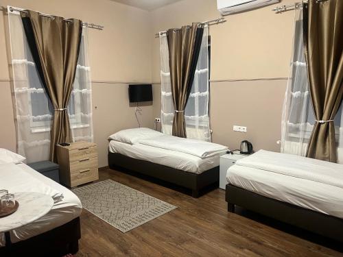 OP-ART Étterem és Panzió