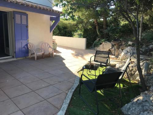 Joli Studio proche de la Mer à la Couronne