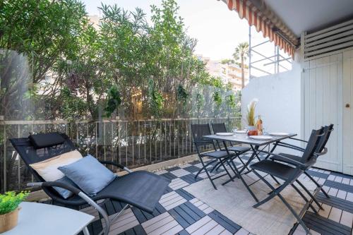 Ciel d Azur avec terrasse en plein centre près de la Croisette