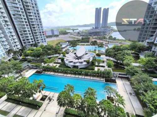 Πισίνα στο ή κοντά στο Teega Modern 4Pax Pool N Seaview Netflix BySTAY