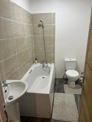 Koupelna v ubytování Luxury 3 bed house