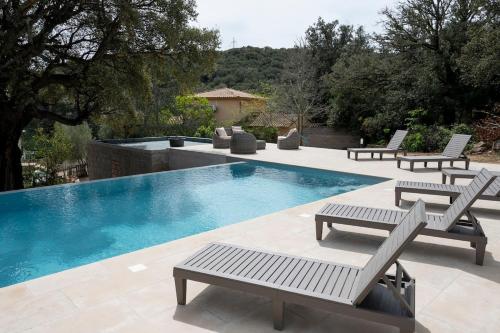 Noscia Nivaledda - Stone house, with pool