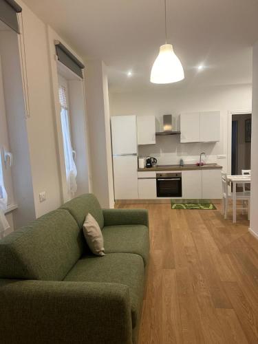 Charlie Apartment 1C