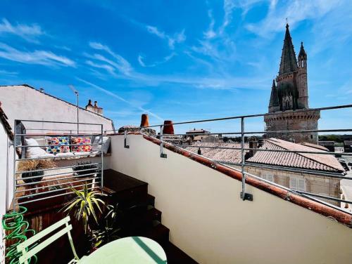 Duplex sur le port avec terrasse