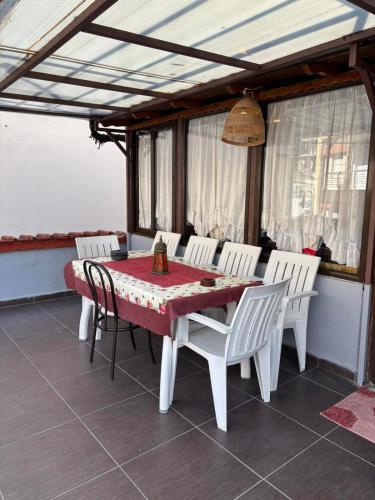 Kimon Penthouse