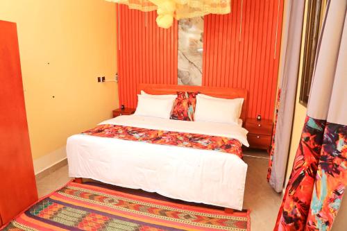 Φωτογραφία από το άλμπουμ του Kirungi Vacation Homes σε Fort Portal