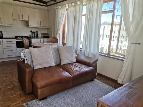 Kuchyň nebo kuchyňský kout v ubytování Sunray Cottage