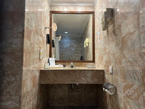 Un baño de The Malla Hotel - Thamel, 2 km to Swayambhunath Temple