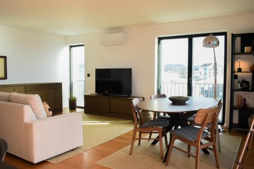 New Apartment, 2 ensuite bedroom, amazing sea view