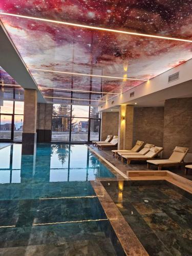 Πισίνα στο ή κοντά στο Kopaonik-Residence Hill Repnica A71