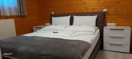 Postel nebo postele na pokoji v ubytování Apartement Gabi