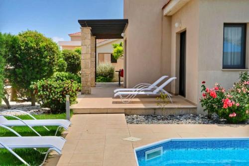 Πισίνα στο ή κοντά στο Seaview Villa Mia