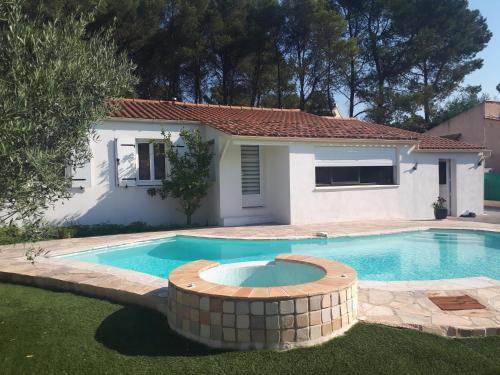 Oustau 15 Villa Côte d'Azur piscine et nature