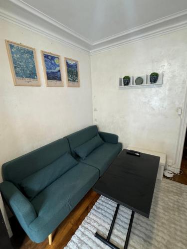 Joli deux pièces near Eiffel Tower