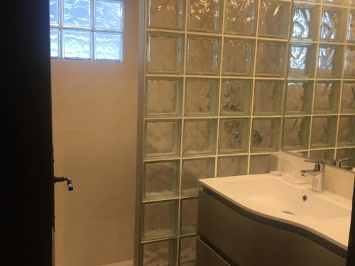 Appartement chaleureux, 1 chambre, centre Les Gets, proche pistes et commodités, balcon ensoleillé