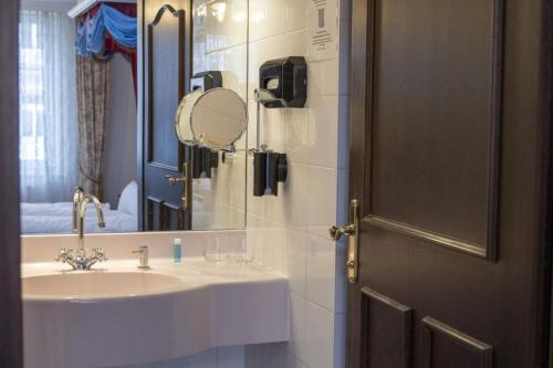 Koupelna v ubytování Hotel Kaiser