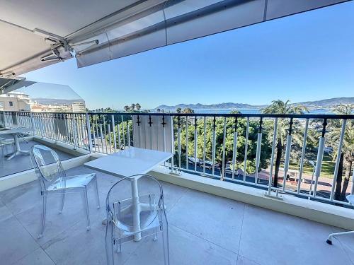 39m2 Croisette, terrasse, vue mer, garage